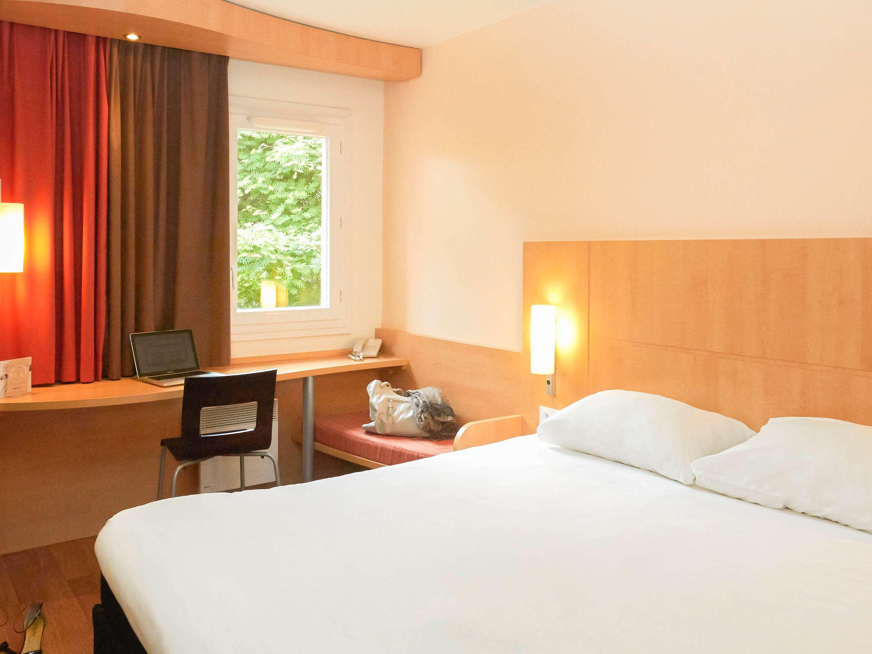 Hotel ibis Sisteron Exterior foto