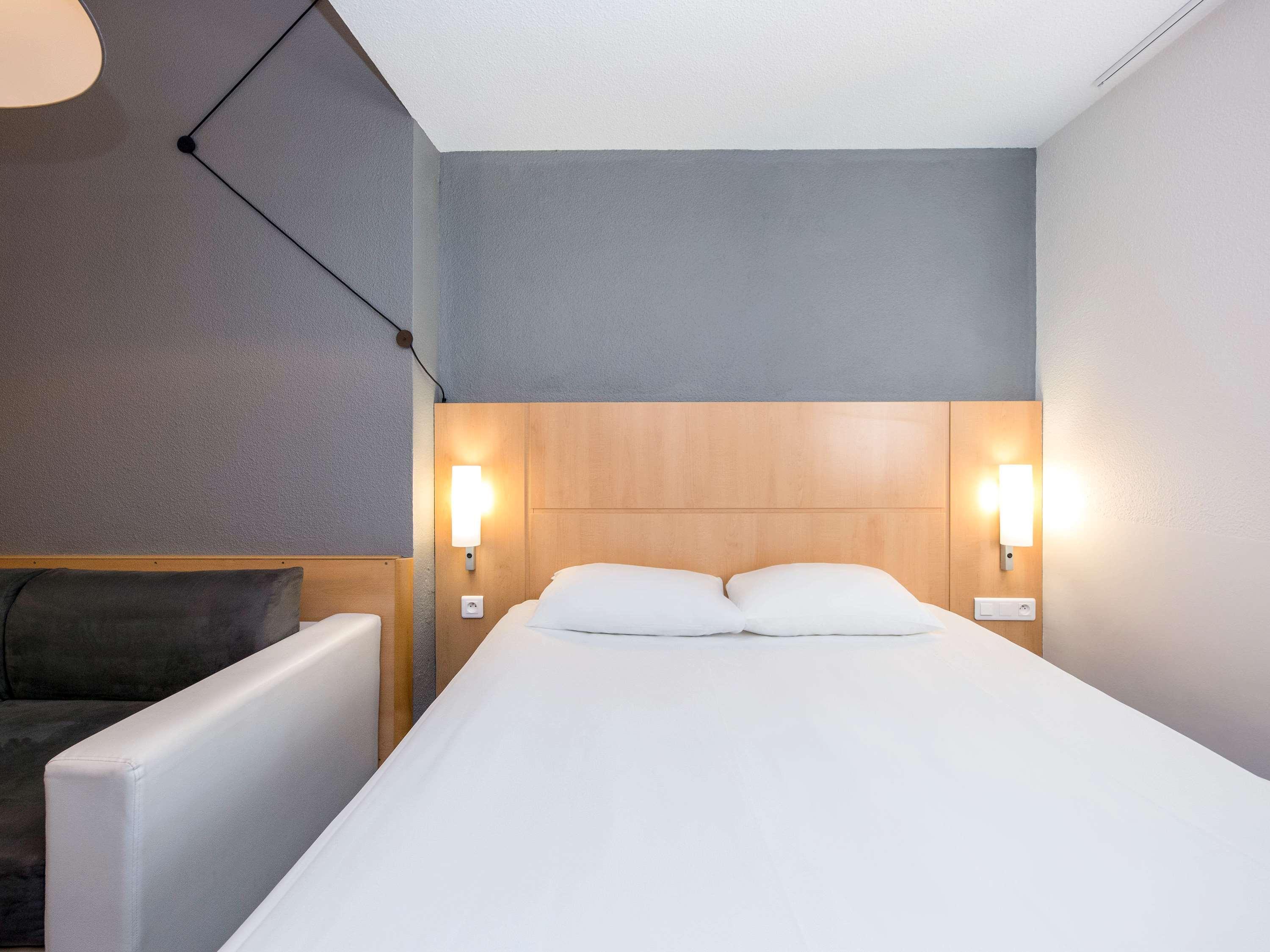 Hotel ibis Sisteron Exterior foto