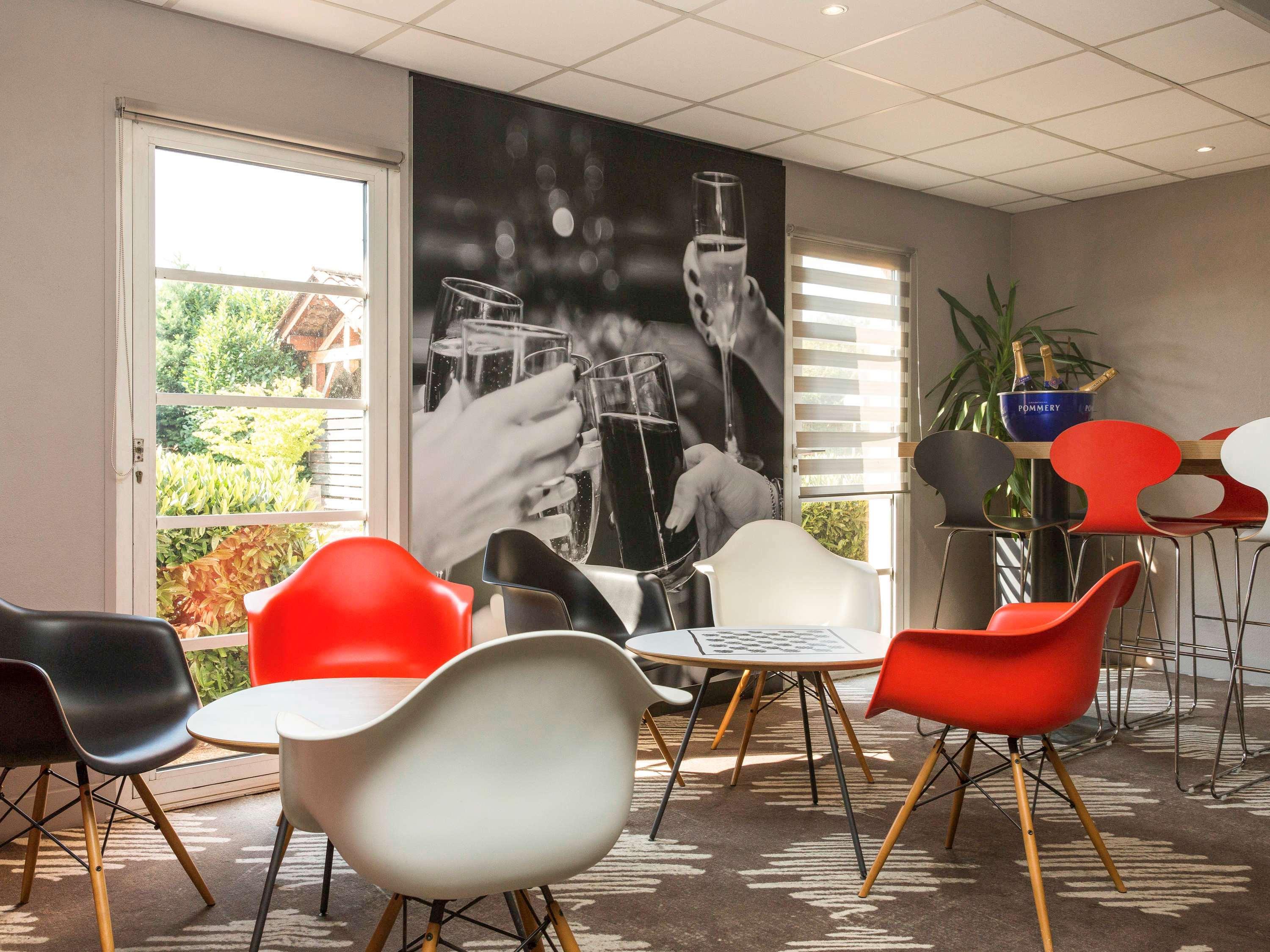 Hotel ibis Sisteron Exterior foto